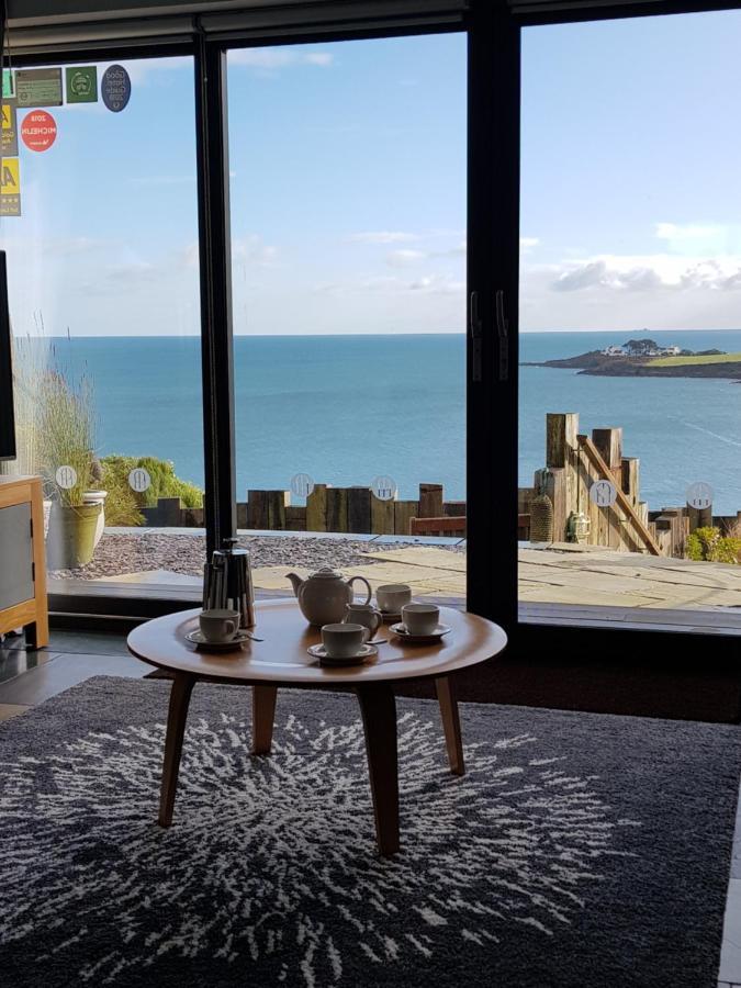 Pebble House Bed & Breakfast เมวากิสซีย์ ภายนอก รูปภาพ